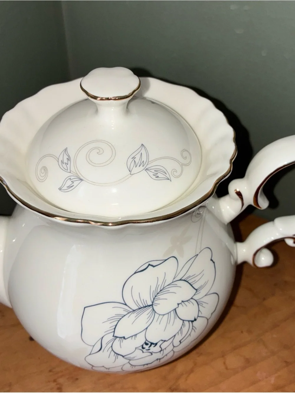 Elegant Cream Floral Porcelain Teapot with Gold Trim